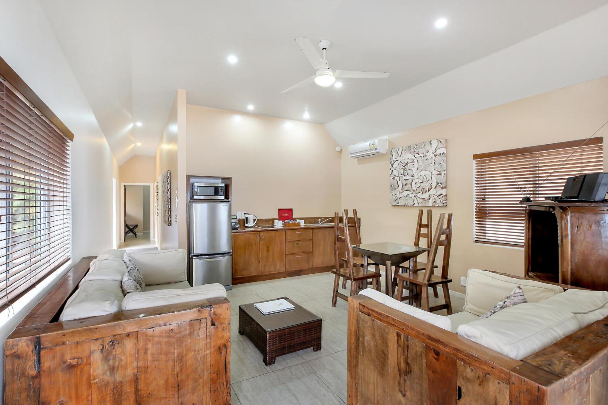 Crown Beach Resort & Spa (Adults Only) Rarotonga Esterno foto