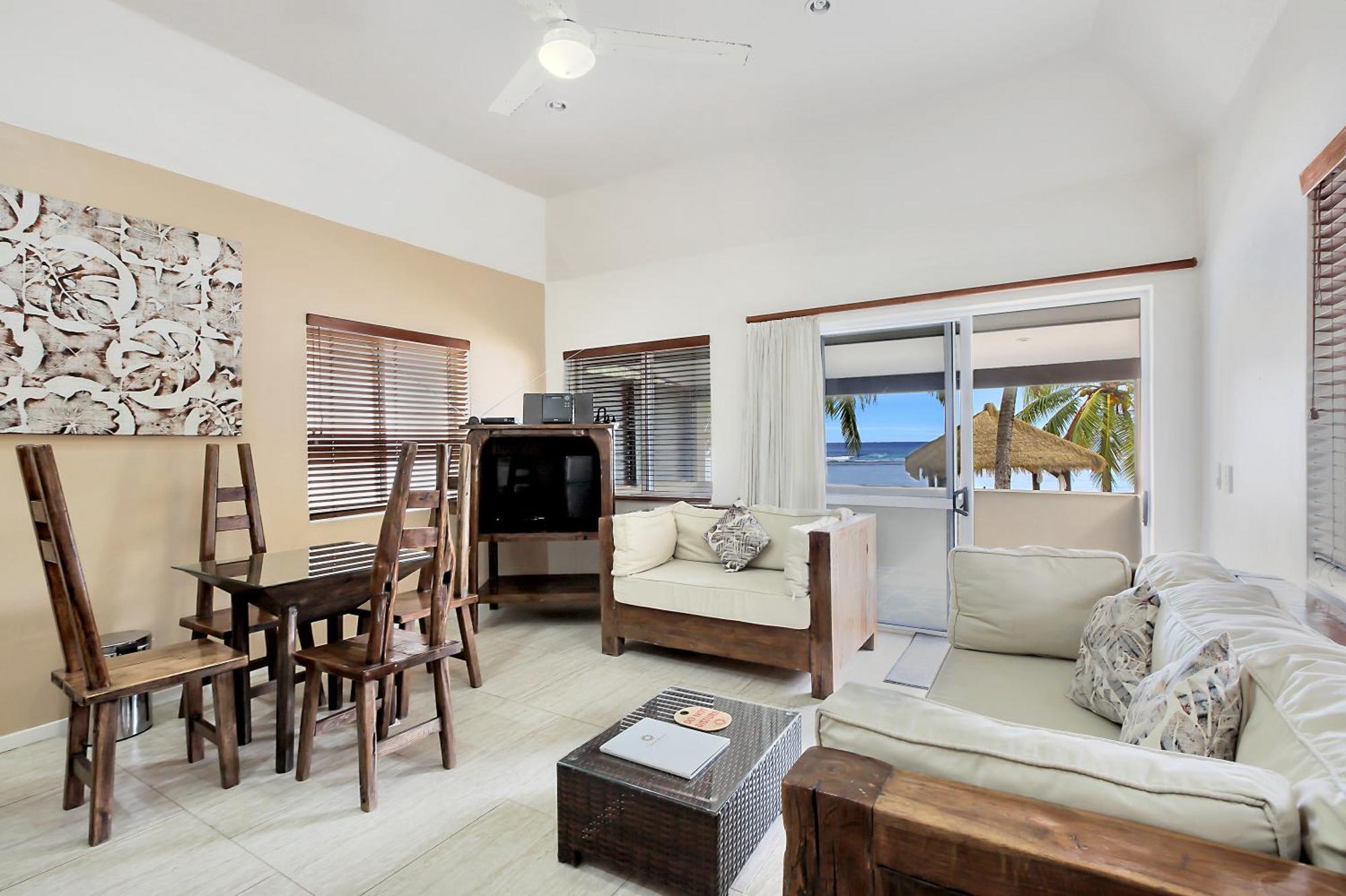 Crown Beach Resort & Spa (Adults Only) Rarotonga Esterno foto